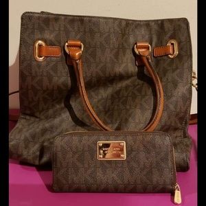 Authentic MK matching Hamilton and wallet